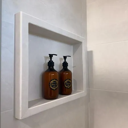 Damas Piso18 Apartment