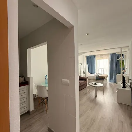 Damas Piso18 * Benidorm